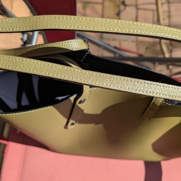 Coach Market Tote - Picture 6 of 11